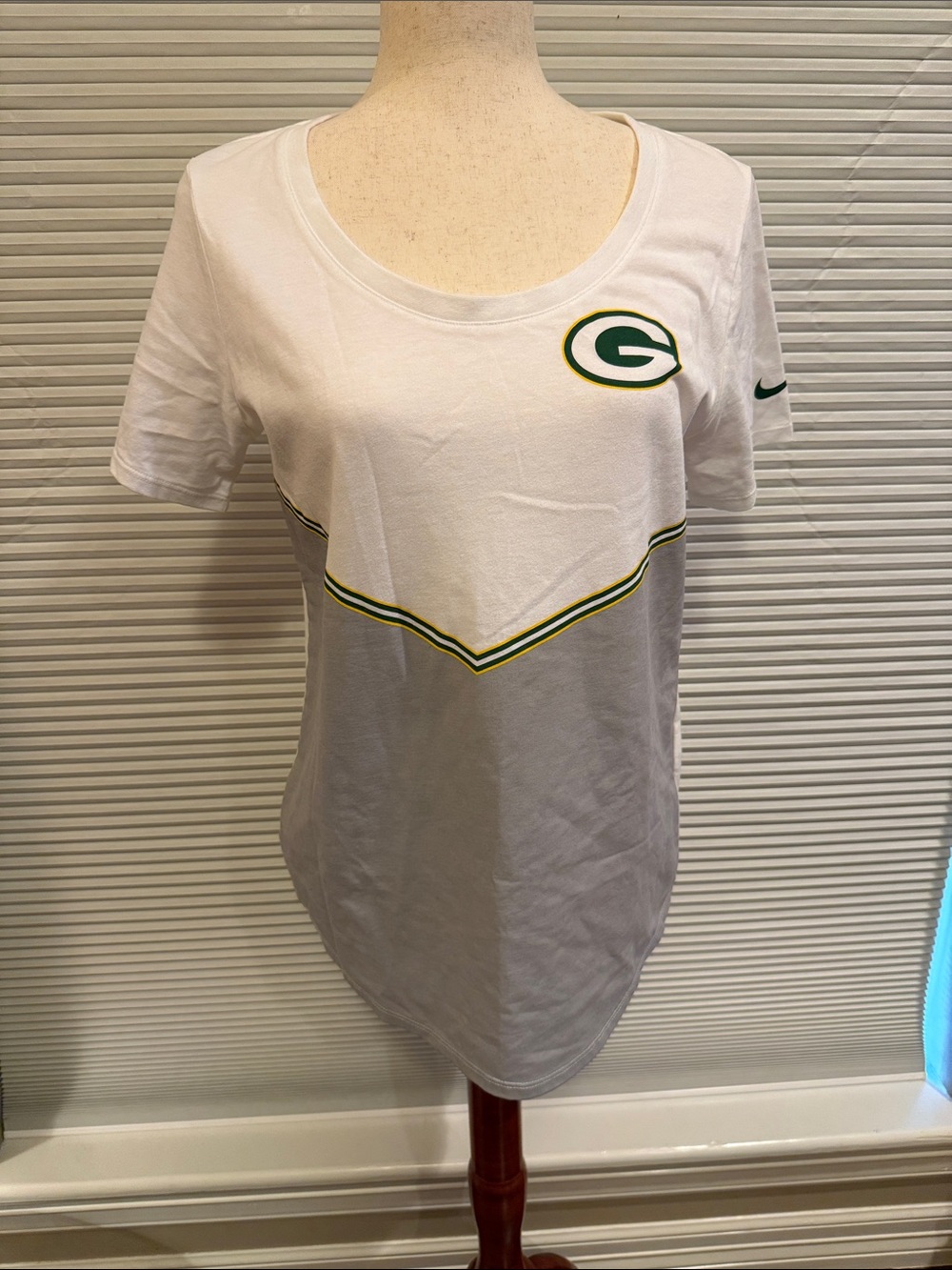 Nike - Green Bay Packer White Women's Scoop Tee with Green & Gold Packers Emblem